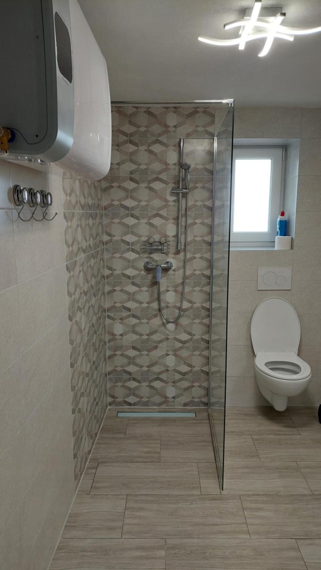 Apartma Lili Изола Екстериор снимка
