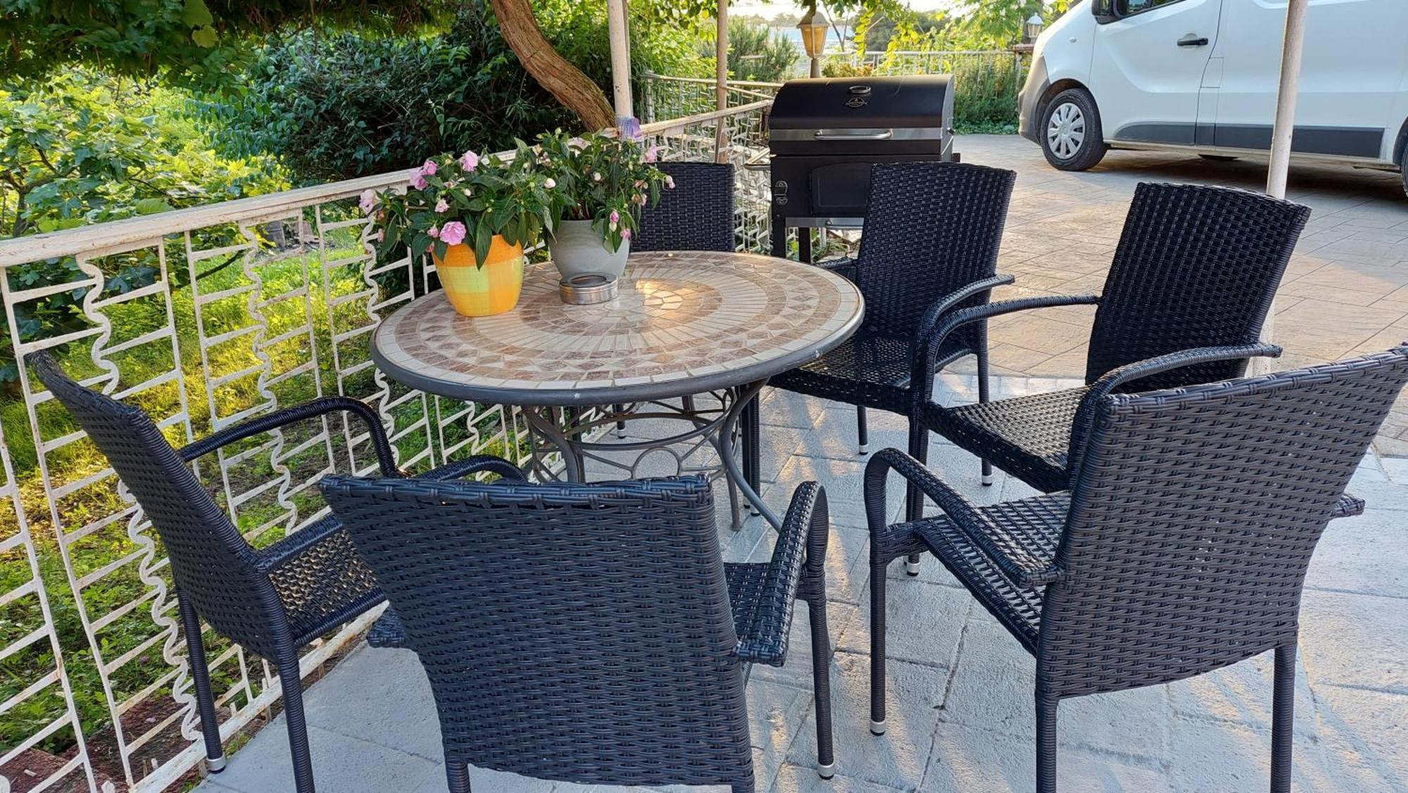 Apartma Lili Изола Екстериор снимка